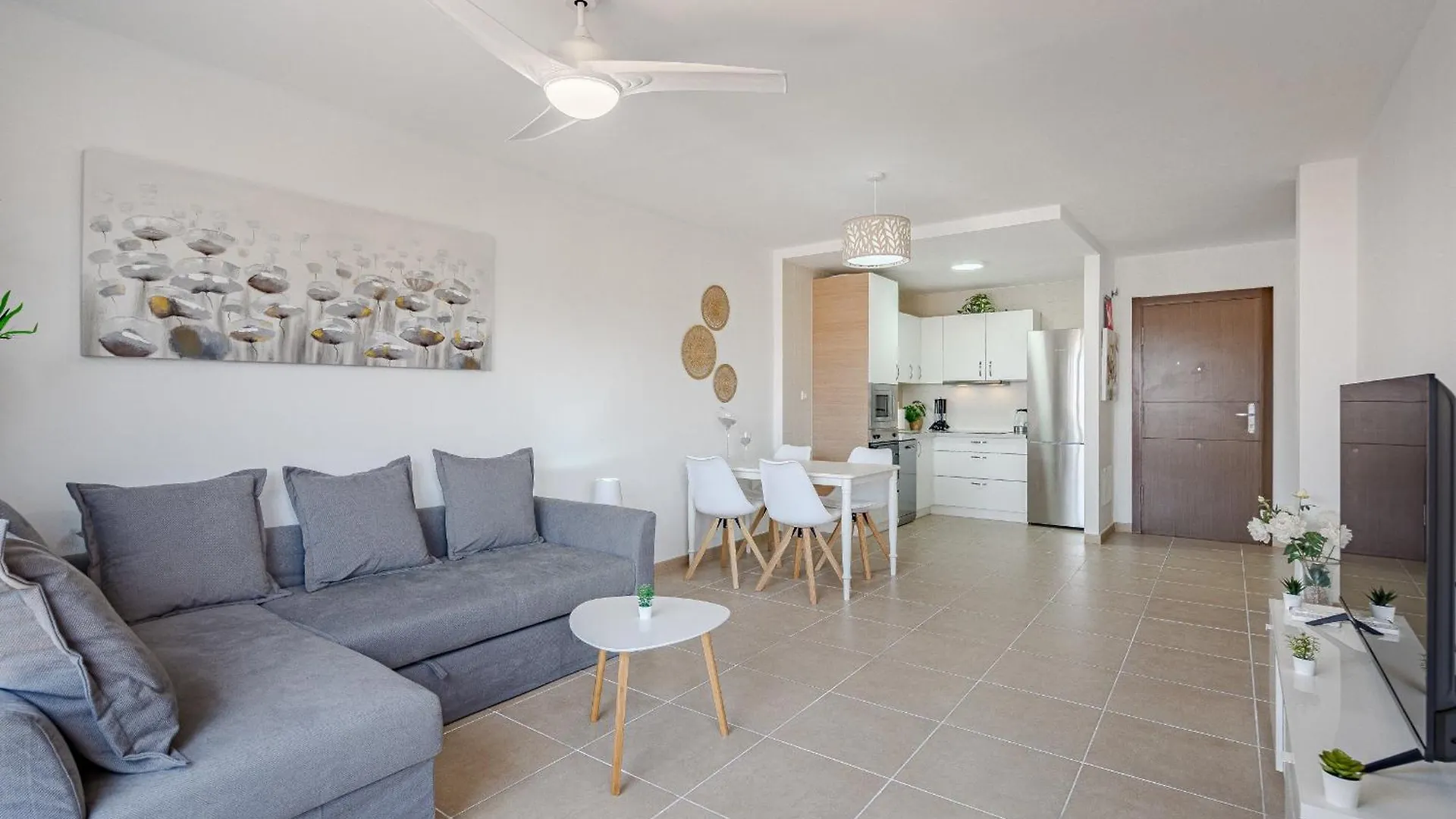 Palm Mar El Mocan 3 Beautiful Renovated Penthouse Apartment With Terrace