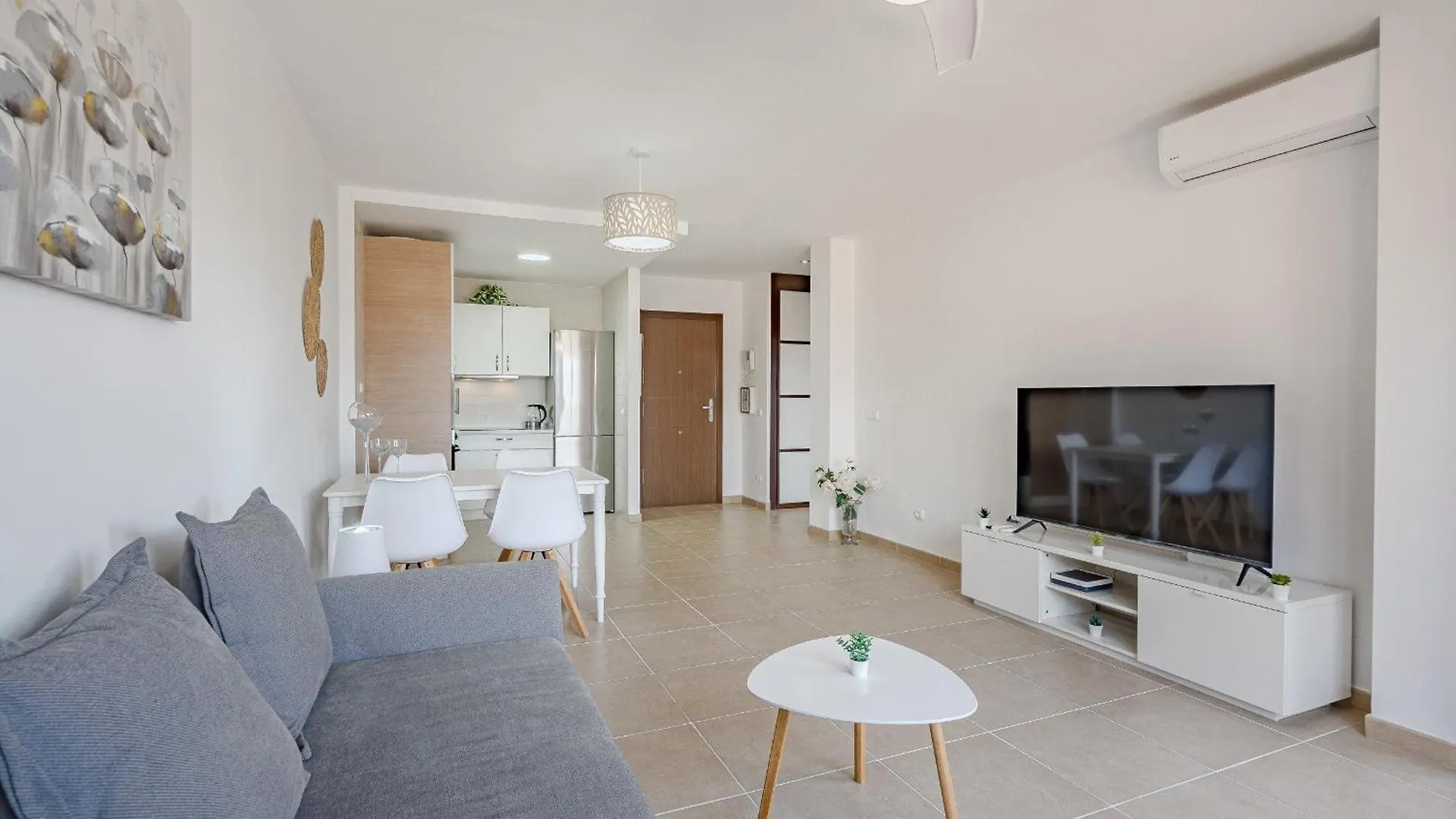 Palm Mar El Mocan 3 Beautiful Renovated Penthouse Apartment With Terrace